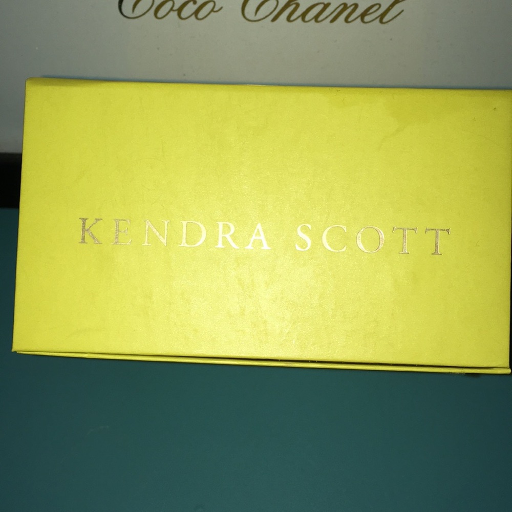 Kirsten Drop Earrings